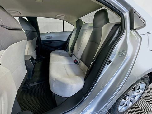Used 2020 Toyota Corolla LE FWD image 27