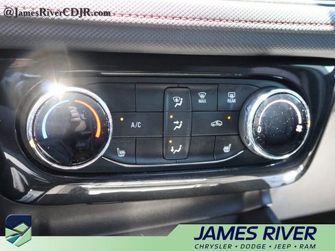 Used 2025 Chevrolet TrailBlazer RS w/ Driver Confidence Package FWD image 35