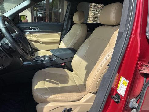 Used 2017 Ford Explorer Limited AWD/4WD image 10