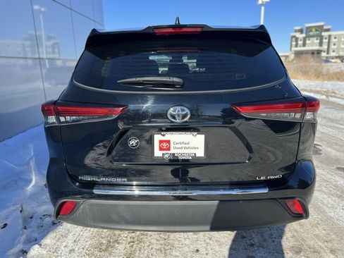 Used 2022 Toyota Highlander LE image 38