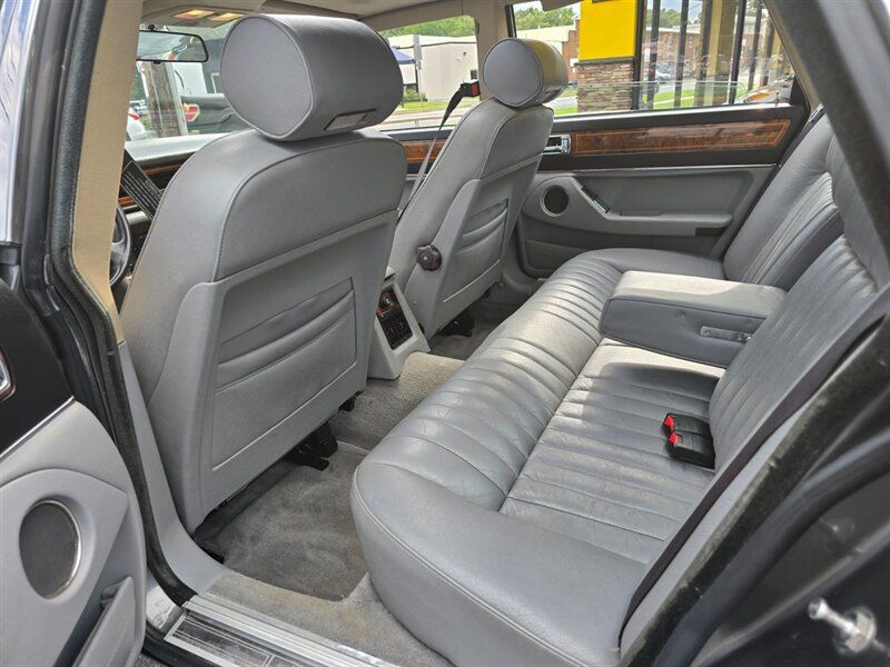 Used 1989 Jaguar XJ6 RWD image 18