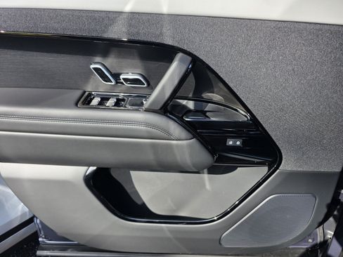 New 2026 Land Rover Range Rover Sport Dynamic SE AWD/4WD image 18