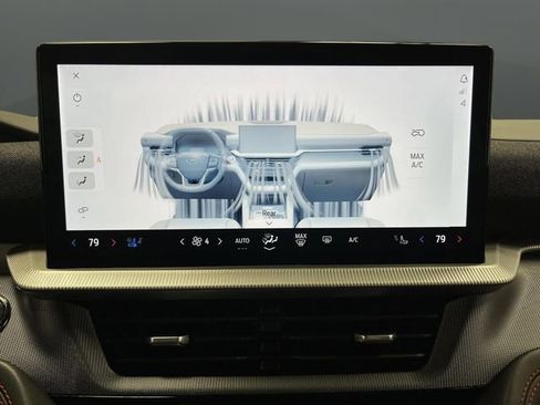 Used 2025 Ford Explorer ST image 21