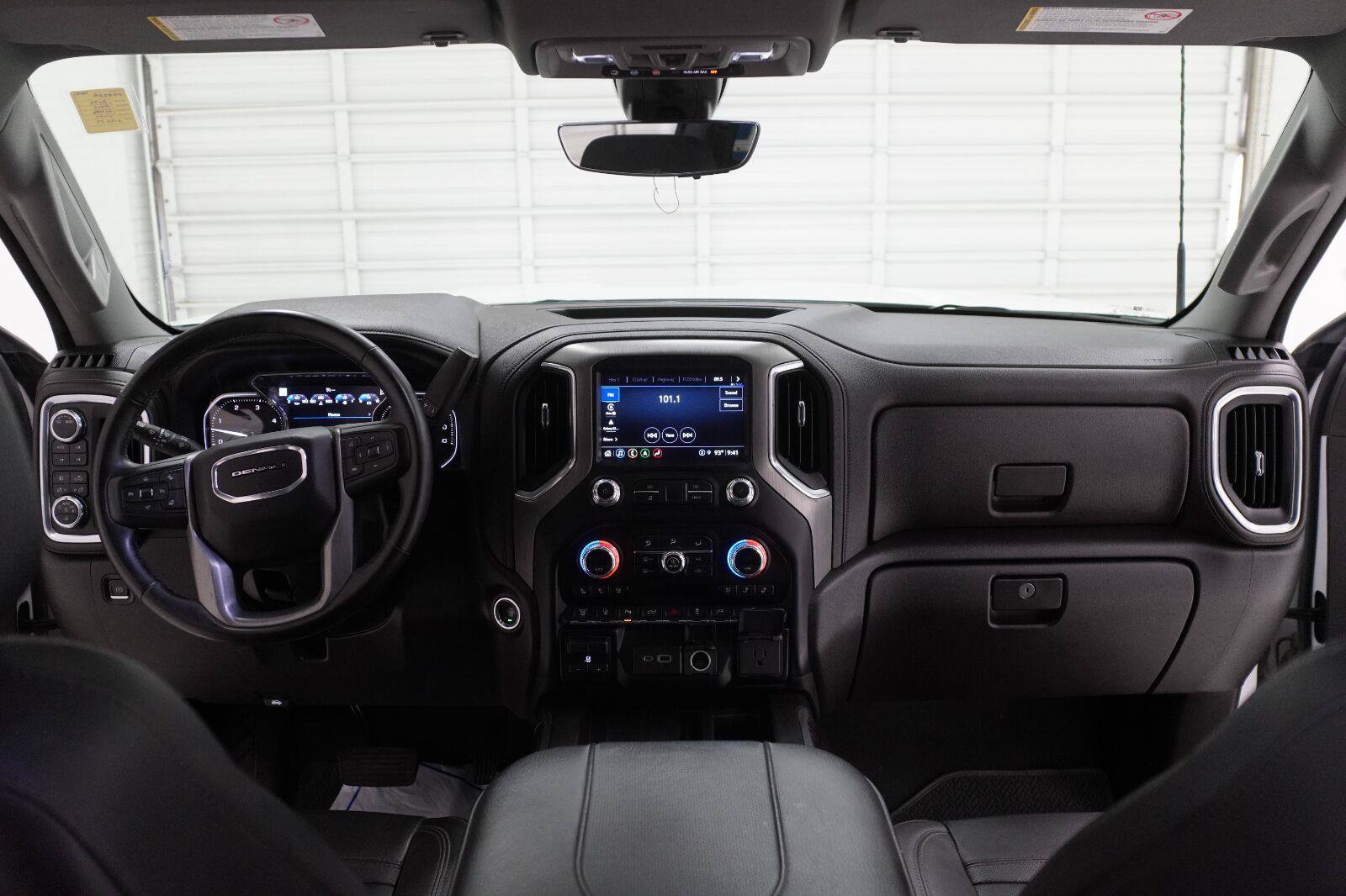 Used 2023 GMC Sierra 2500 Denali w/ Denali Ultimate Package AWD/4WD image 30