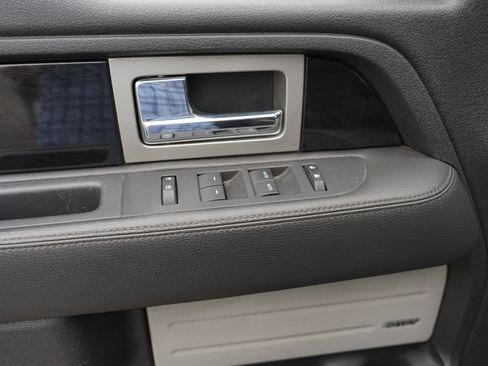 Used 2011 Ford F150 Platinum AWD/4WD image 19
