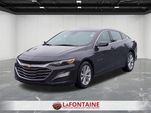 Used 2025 Chevrolet Malibu LT FWD image 1