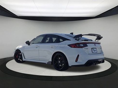 Used 2023 Honda Civic Type R image 5