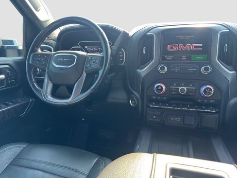 Used 2021 GMC Sierra 2500 Denali w/ Denali Ultimate Package AWD/4WD image 14