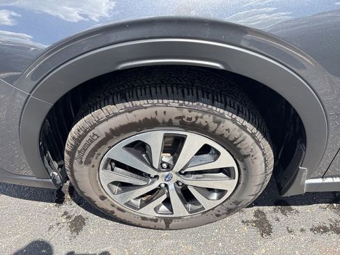Certified 2022 Subaru Outback Premium AWD/4WD image 7