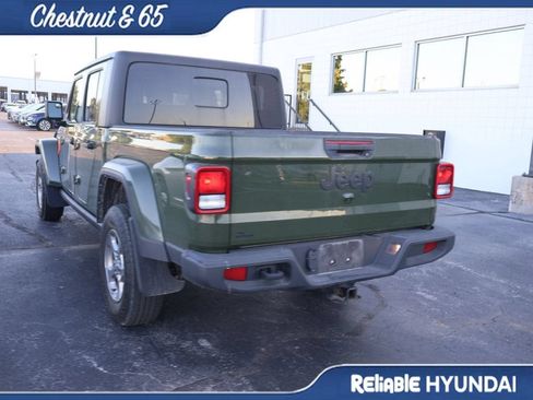 Used 2023 Jeep Gladiator Sport AWD/4WD image 17