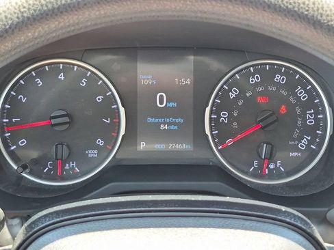 Used 2019 Toyota RAV4 LE w/ Carpet Mat Package FWD image 28