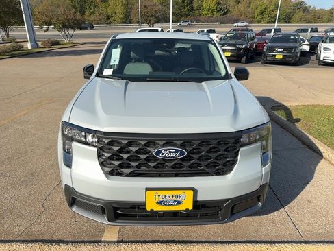 New 2025 Ford Maverick XLT w/ XLT Luxury Package image 3