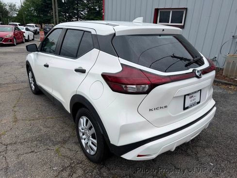 Used 2021 Nissan Kicks S FWD image 7