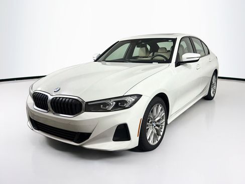 Used 2023 BMW 330i Sedan RWD image 3