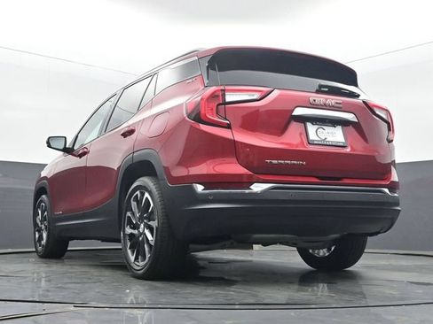 Used 2023 GMC Terrain SLT w/ LPO, Floor Liner Package FWD image 47