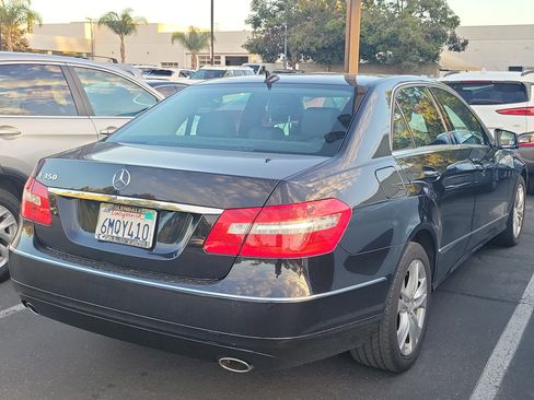Used 2010 Mercedes-Benz E 350 Sedan image 4