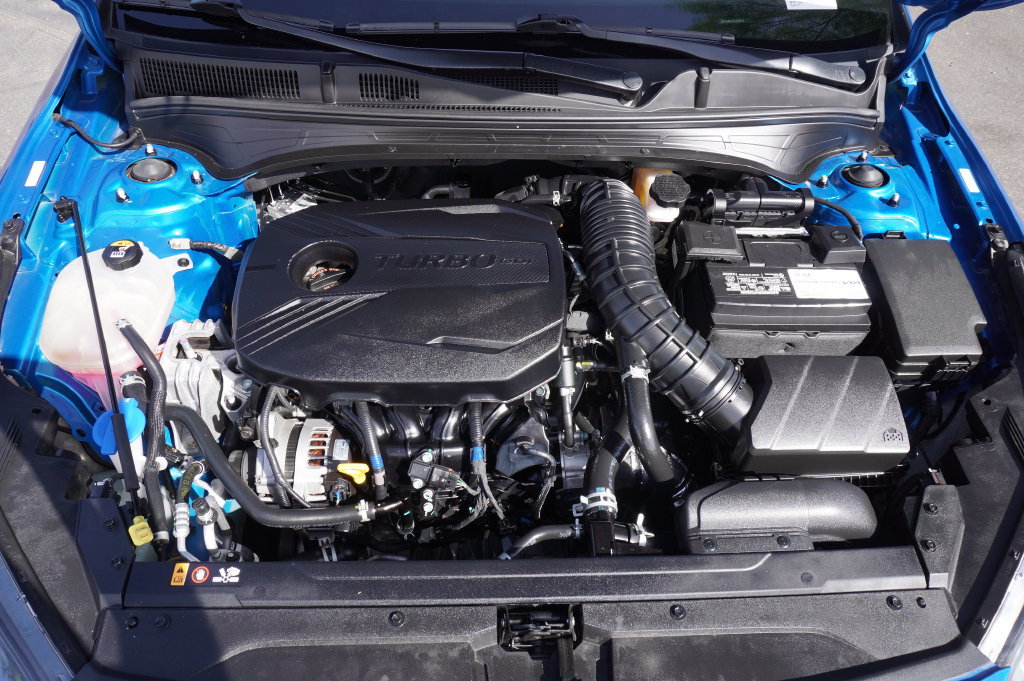 Used 2023 Kia Forte GT FWD image 7