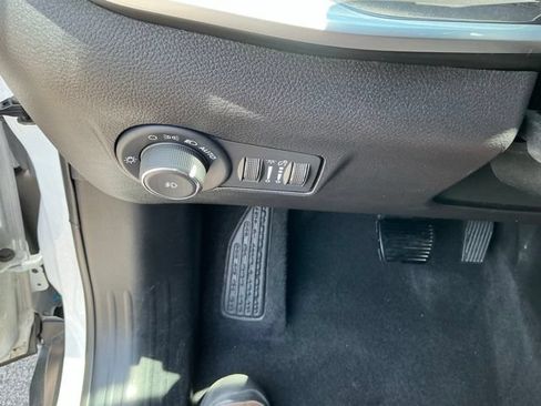 Used 2024 Jeep Compass Latitude AWD/4WD image 20