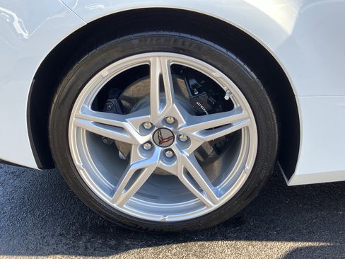 Used 2025 Chevrolet Corvette Stingray Coupe w/ 1LT image 13