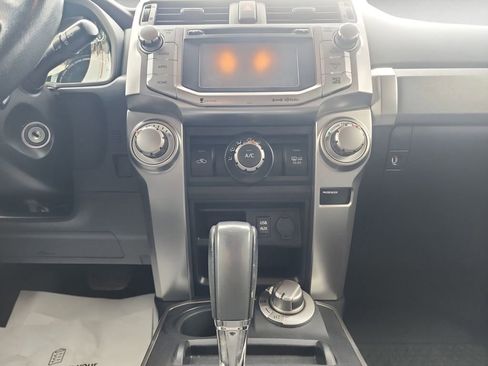 Used 2018 Toyota 4Runner SR5 Premium AWD/4WD image 11