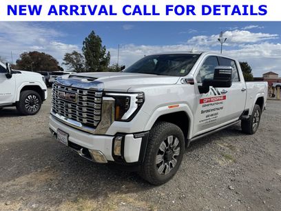 Used 2025 GMC Sierra 3500 Denali w/ Denali Reserve Package