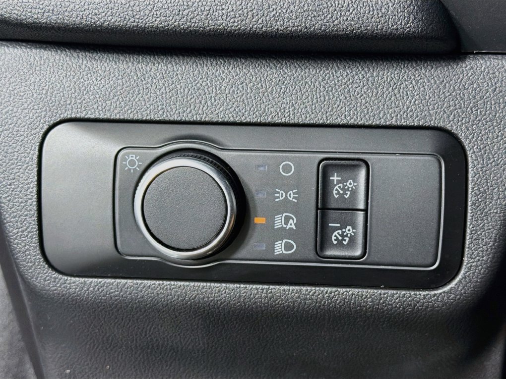 Used 2025 Ford Escape ST-Line FWD image 15