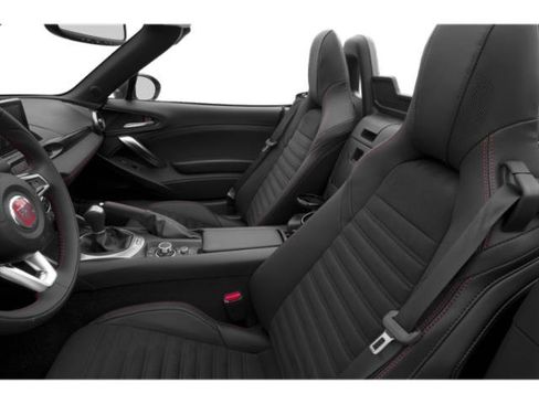Used 2018 FIAT 124 Spider Abarth RWD image 12