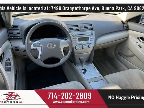 Used 2010 Toyota Camry XLE FWD image 18