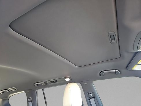 Used 2024 INFINITI QX80 Sensory w/ Cargo Package image 36