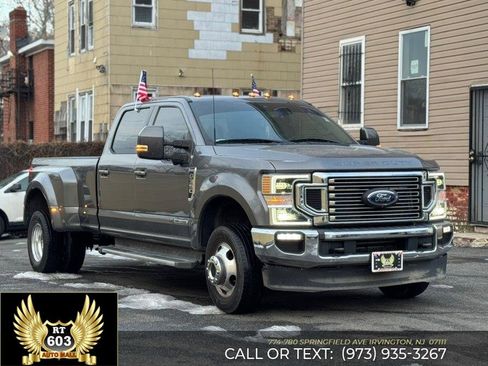 Used 2021 Ford F350 Lariat w/ Lariat Ultimate Package image 3