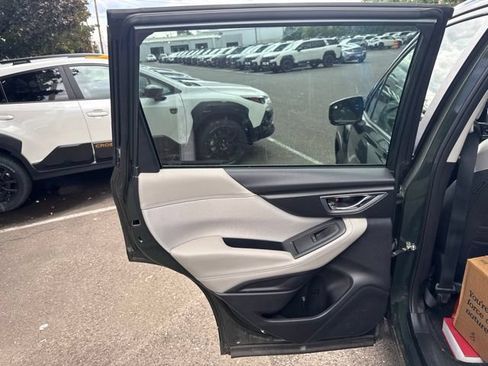 Used 2023 Subaru Forester Premium AWD/4WD image 16
