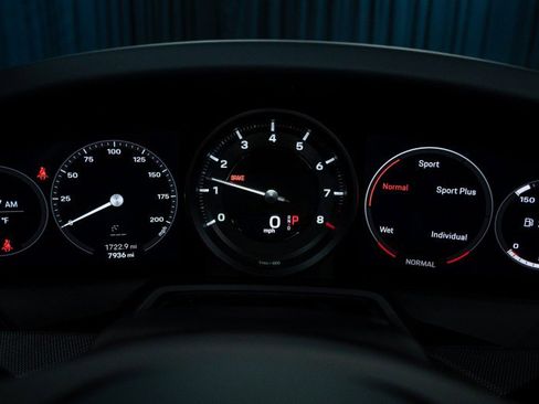 Used 2023 Porsche 911 Carrera 4S image 29