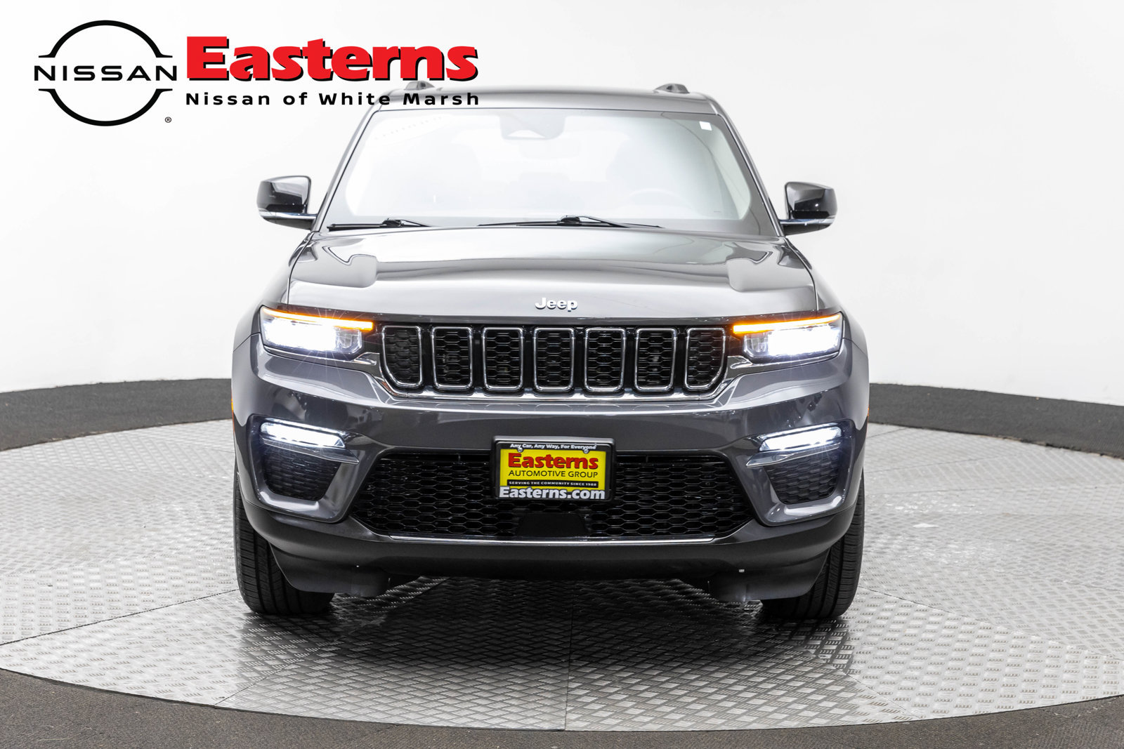 Used 2022 Jeep Grand Cherokee Limited 4xe AWD/4WD image 2