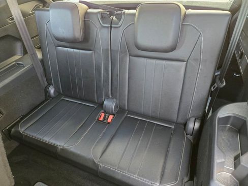 Used 2022 Volkswagen Tiguan SE R-Line FWD image 19