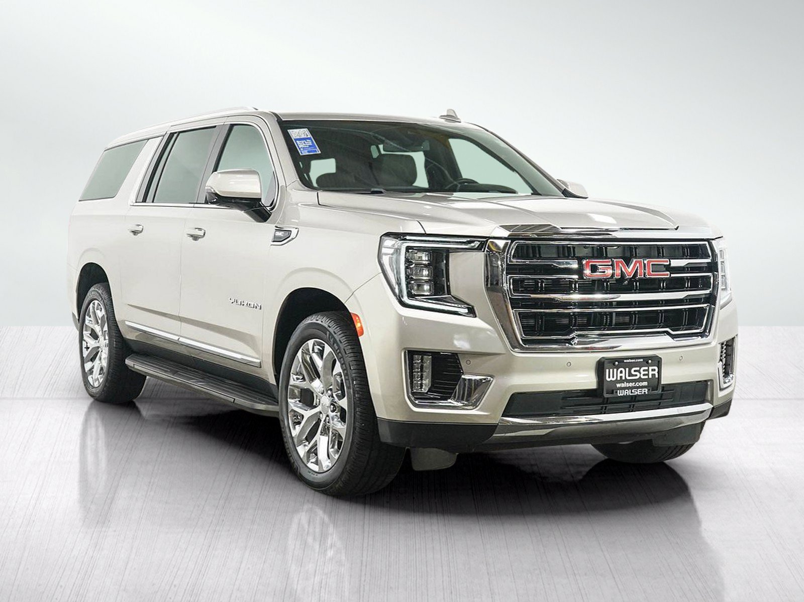 Used 2021 GMC Yukon XL SLT w/ Rear Media and Nav Package AWD/4WD image 7