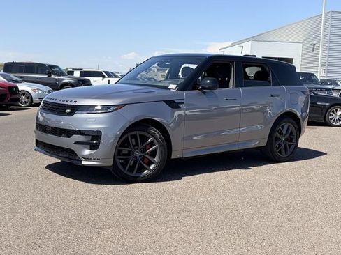 Used 2025 Land Rover Range Rover Sport Dynamic SE AWD/4WD image 2