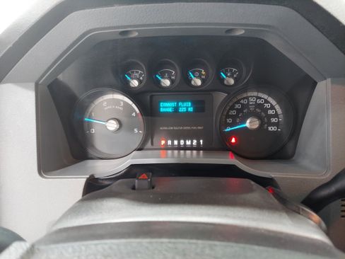 Used 2014 Ford F350 XLT w/ Snow Plow Prep Package AWD/4WD image 8