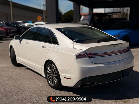 Used 2020 Lincoln MKZ image 5