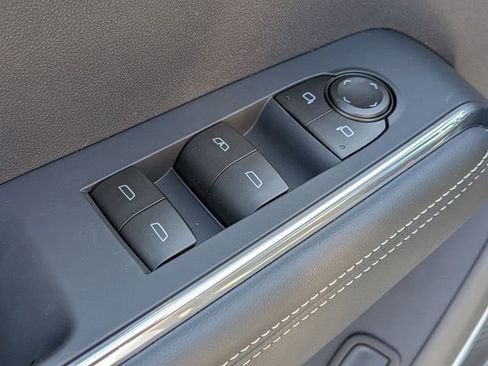 New 2026 GMC Acadia Elevation image 13