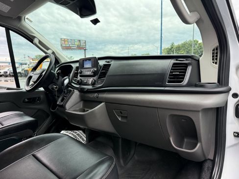 Used 2020 Ford Transit 250 Low Roof RWD image 22