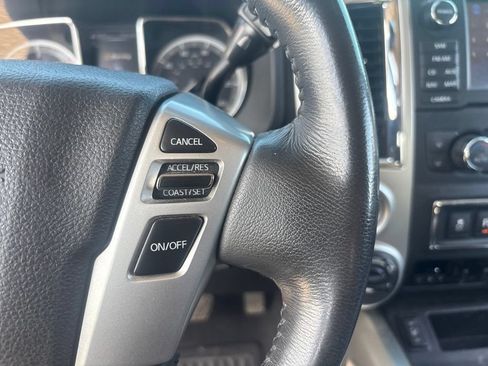 Used 2016 Nissan Titan SL AWD/4WD image 15