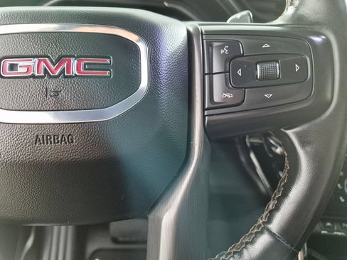 Used 2024 GMC Sierra 1500 AT4 w/ Technology Package AWD/4WD image 15