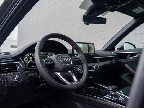 Used 2023 Audi S4 Premium Plus w/ Premium Plus Package image 4