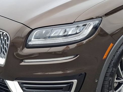 Used 2020 Lincoln Nautilus Reserve w/ Equipment Group 201A FWD image 10