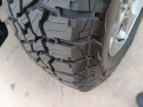 Used 2021 Jeep Gladiator Sport image 25