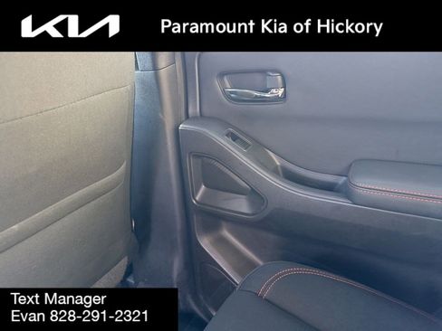 Used 2022 Nissan Frontier PRO-4X image 18