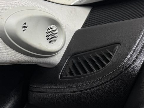 Used 2021 Toyota Highlander Limited image 54