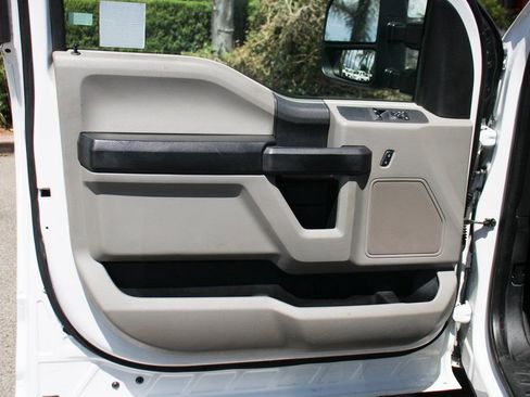 Used 2018 Ford F350 XL w/ Power Equipment Group image 15