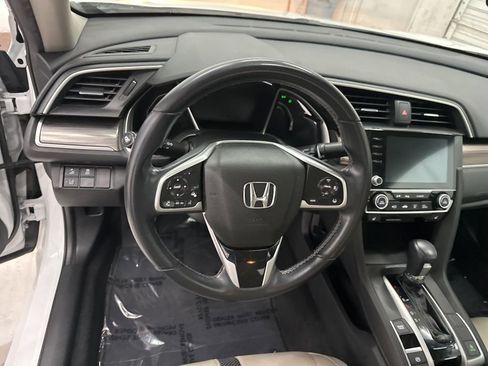 Used 2021 Honda Civic EX image 10