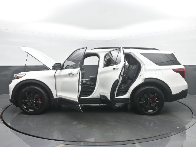 Used 2023 Ford Explorer ST w/ Technology Package AWD/4WD image 55